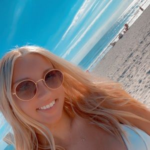 Meet your Posher, Ruthie